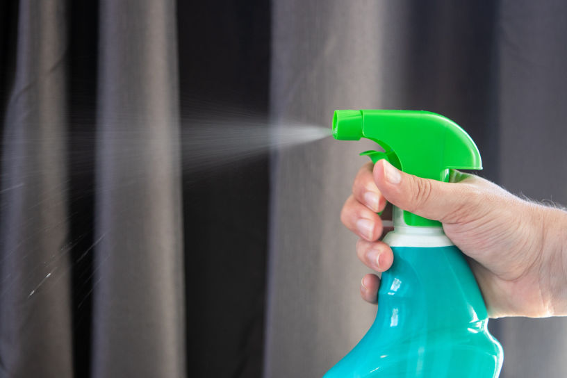 Spray antiacaross